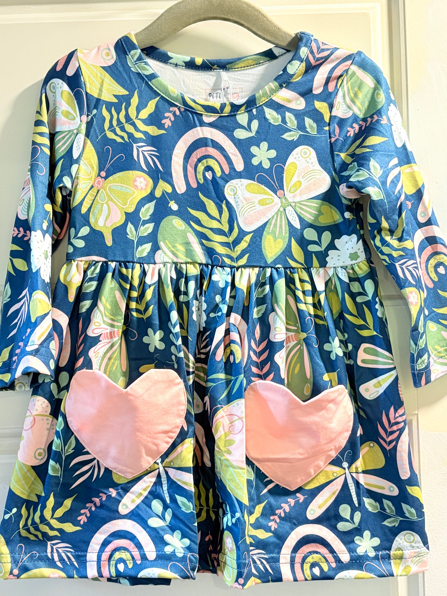 Flutter & Free Dress
