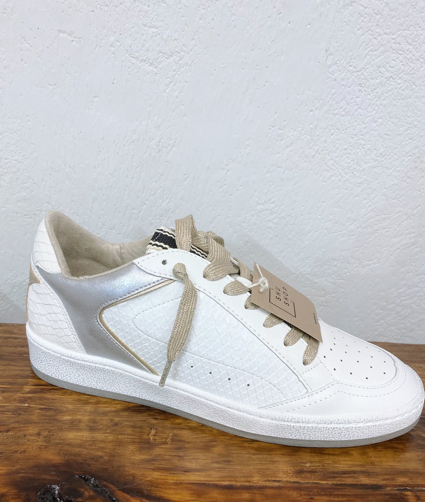 Shu Shop White Snake Park Sneaker