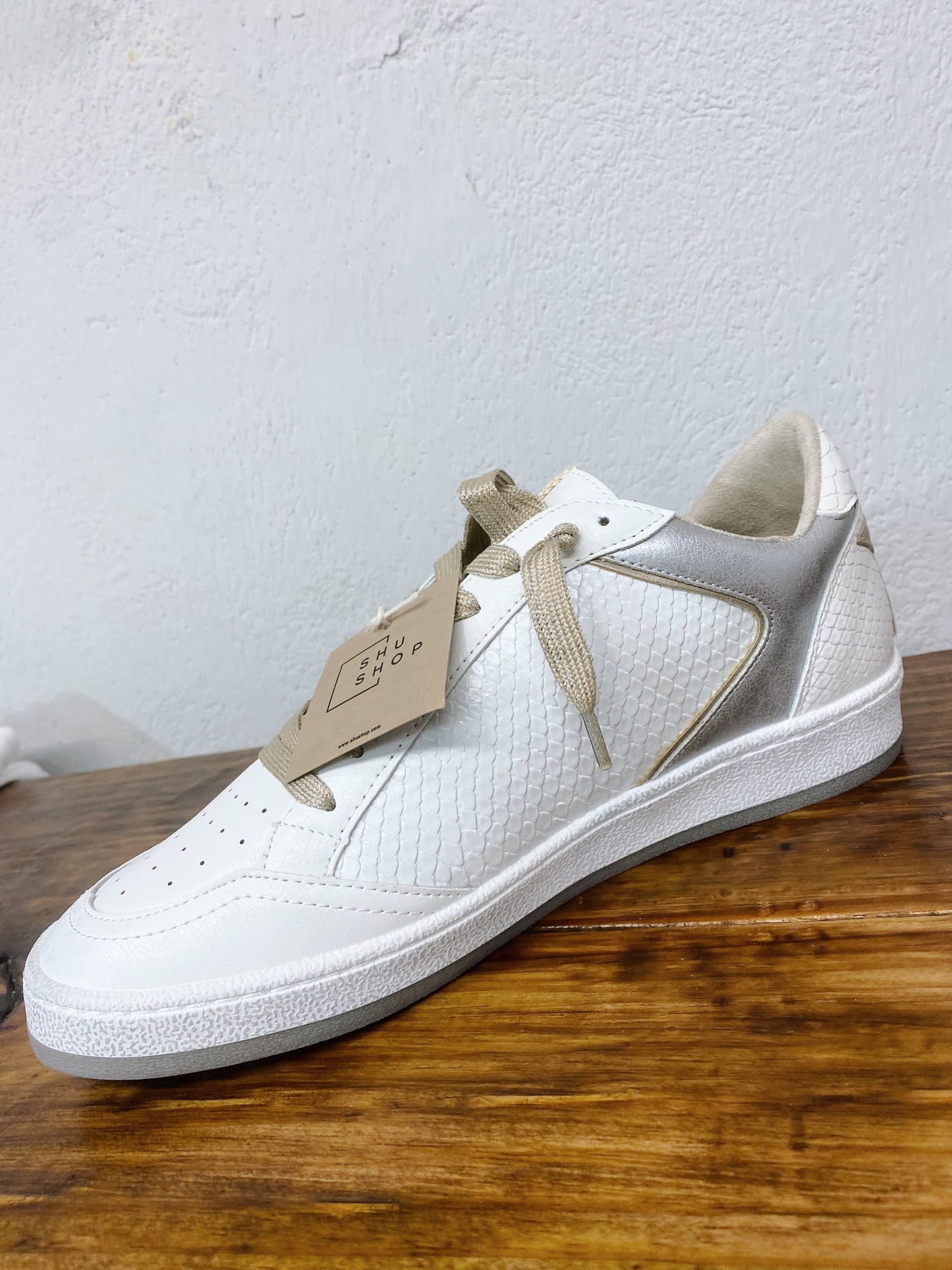 Shu Shop White Snake Park Sneaker