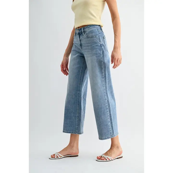 Mid Rise Wide Leg Crop Jeans