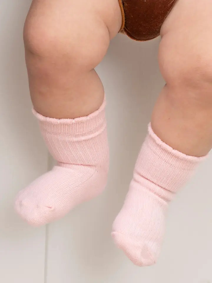Scallop Hem Crew Socks