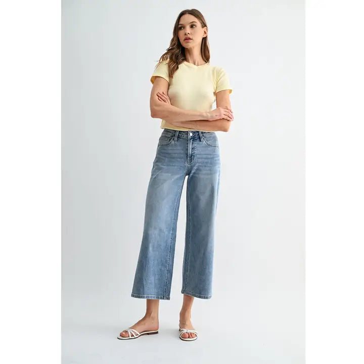 Mid Rise Wide Leg Crop Jeans