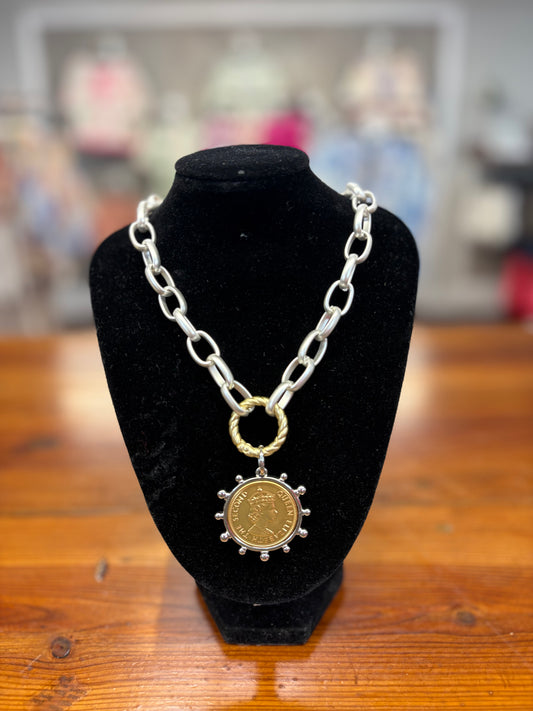 The Queen's Charm Chain