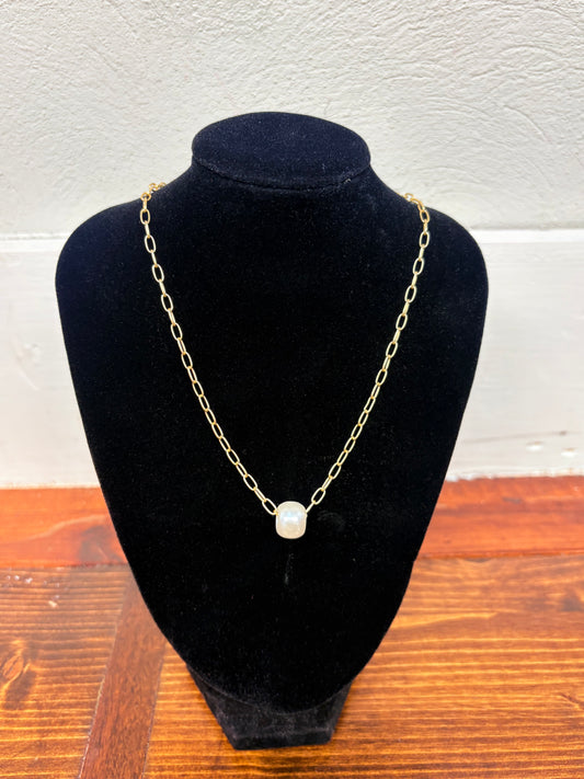 Gold Shimmer Pearl Necklace