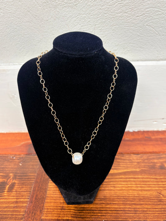 Gold Whisper Necklace