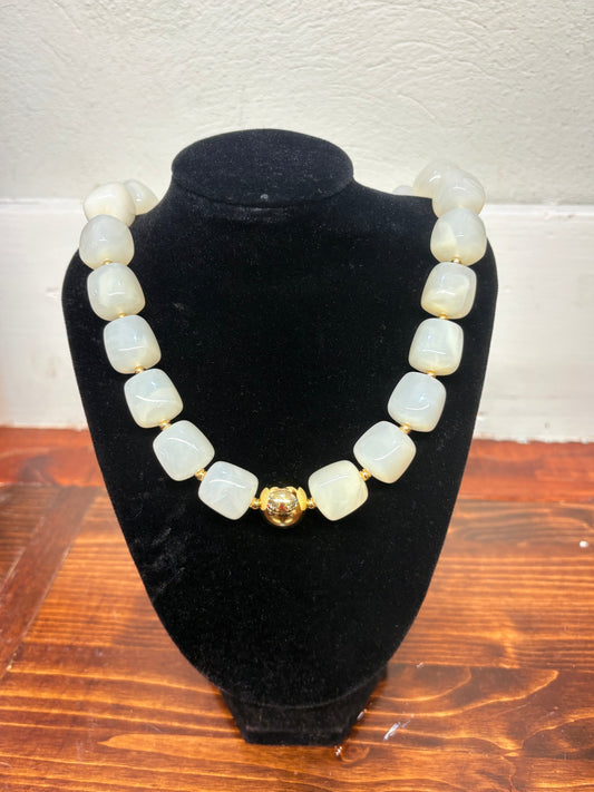 Pearl Glow Necklace