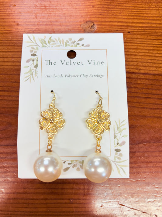 Golden Bloom Pearl Earrings