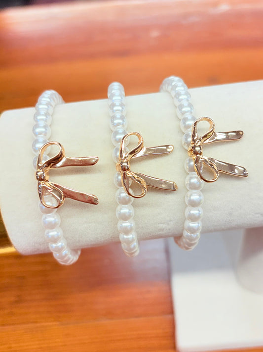 Betty Lou Pearl Bow Bracelet
