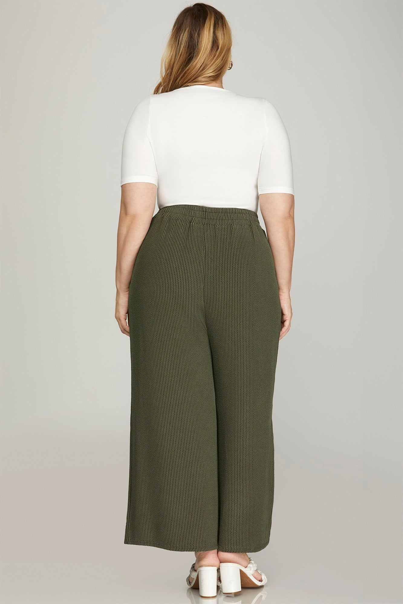 Plus Olive Wide Leg Capri Textured Pants with Pockets