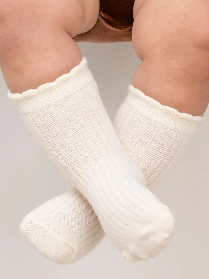 Scallop Hem Crew Socks